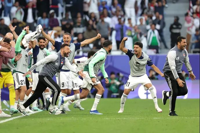 נבחרת עיראק חוגגת