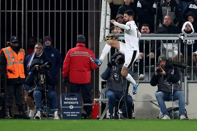 מורגן סאנסון שחקן ניס חוגג שער