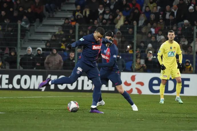 קיליאן אמבפה פריז סן ז'רמן