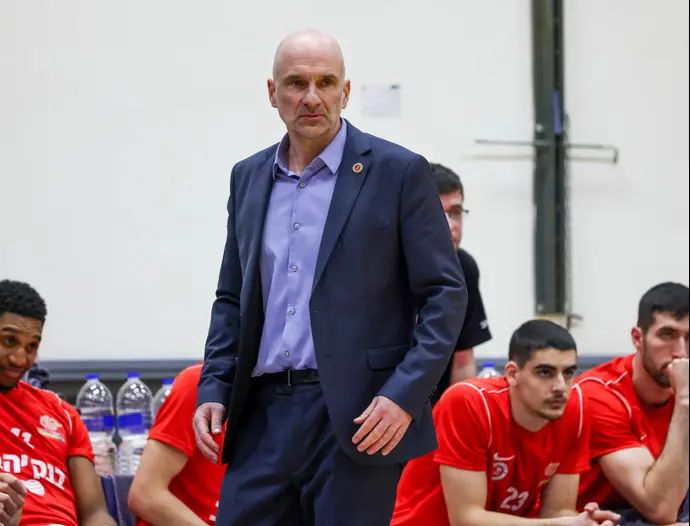 מאמן הפועל ירושלים איליאס קאנדזוריס