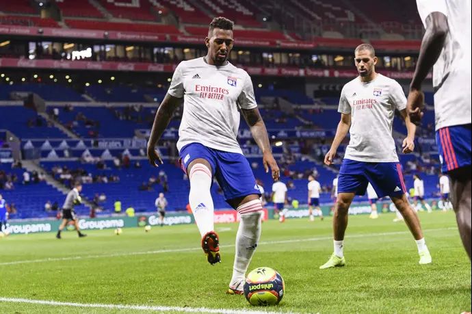 ג'רום בואטנג שחקן ליון בחימום