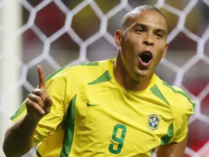 רונאלדו חלוץ נבחרת ברזיל לשעבר