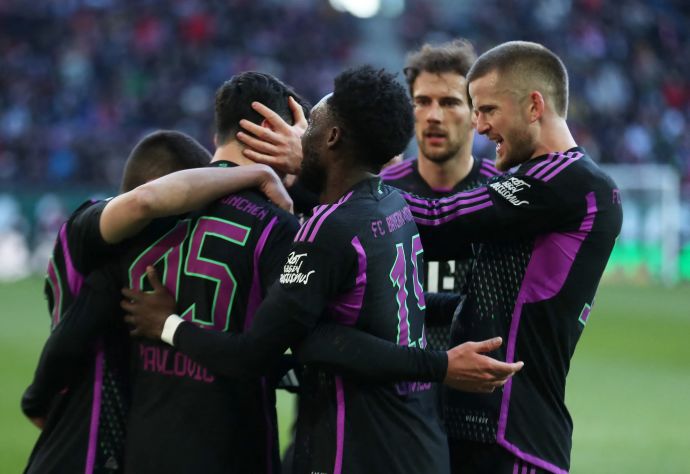 שחקני באיירן מינכן חוגגים