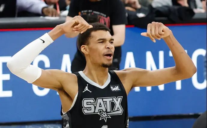 ויקטור וומבניאמה, סן אנטוניו ספרס