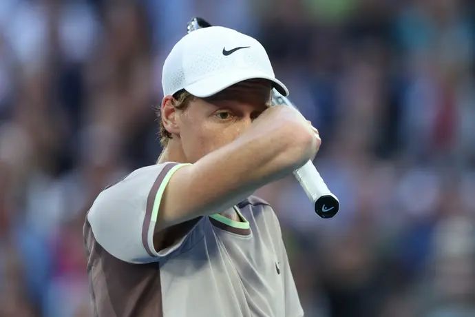 הטניסאי האיטלקי יאניק סינר