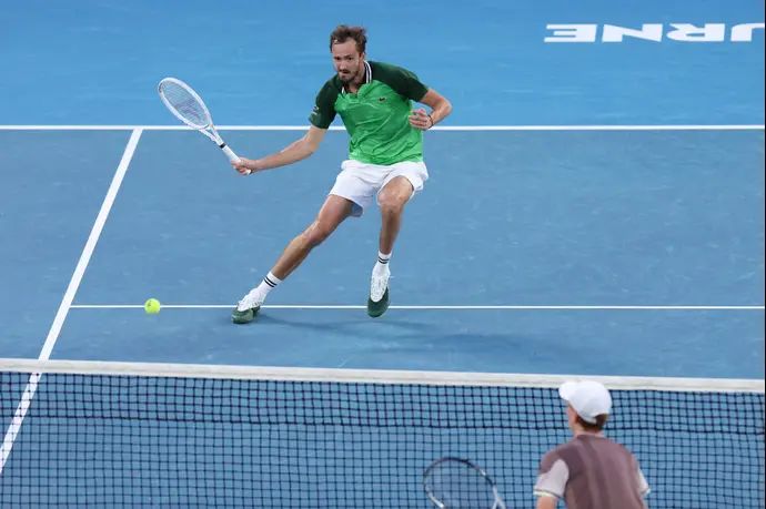 דניל מדבדב מול יאניק סינר בגמר אוסטרליה