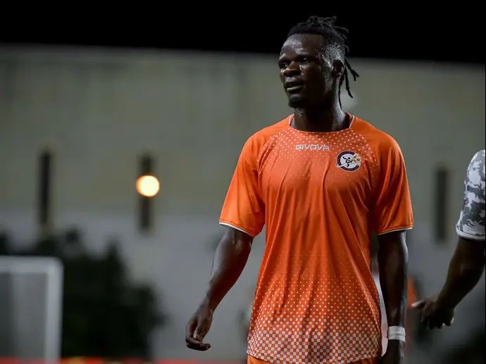 לוואגה קיזיטו, חלוץ הפועל ראשון לציון