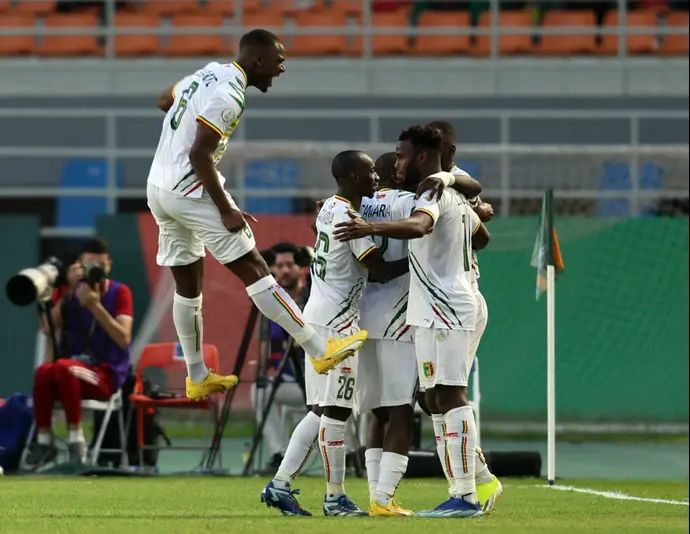 אמאדו קוליבאלי נבחרת מאלי