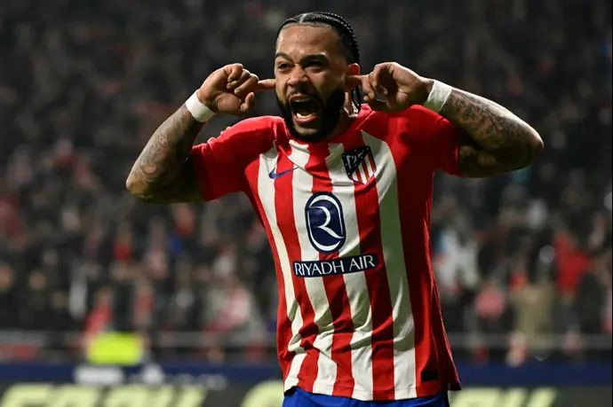 שחקן אתלטיקו מדריד ממפיס דפאי