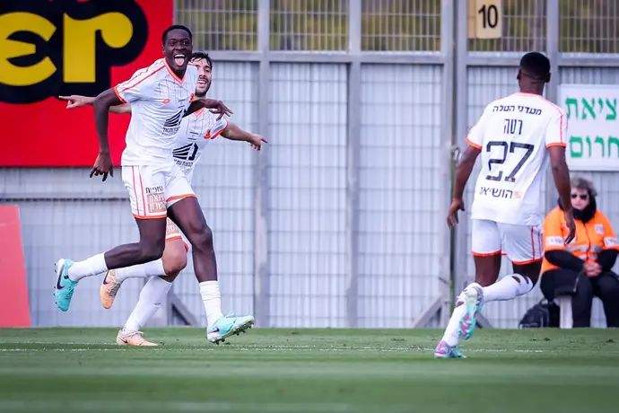 ג'ונתן אג'יאפונג, בלם בני יהודה