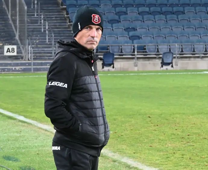 מאמן הפועל ירושלים, זיו אריה