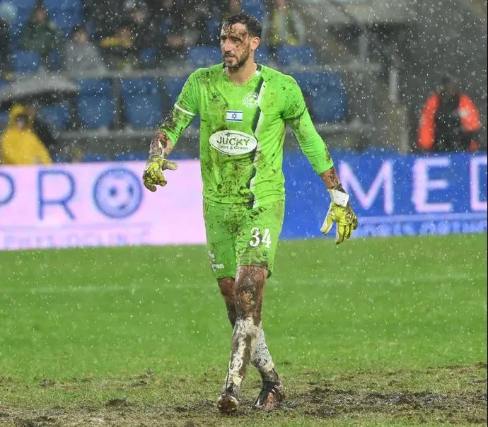 שוער מכבי פתח תקוה מרקו וולף