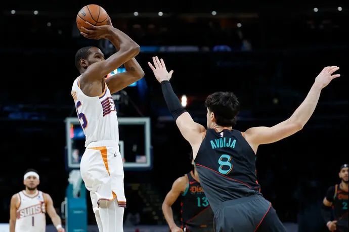 קווין דוראנט, פיניקס סאנס, מול דני אבדיה, וושינגטון וויזארדס