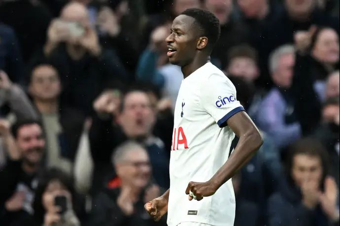 פאפ מטאר סאר טוטנהאם