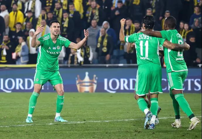 דין דוד שחקן מכבי חיפה חוגג שער