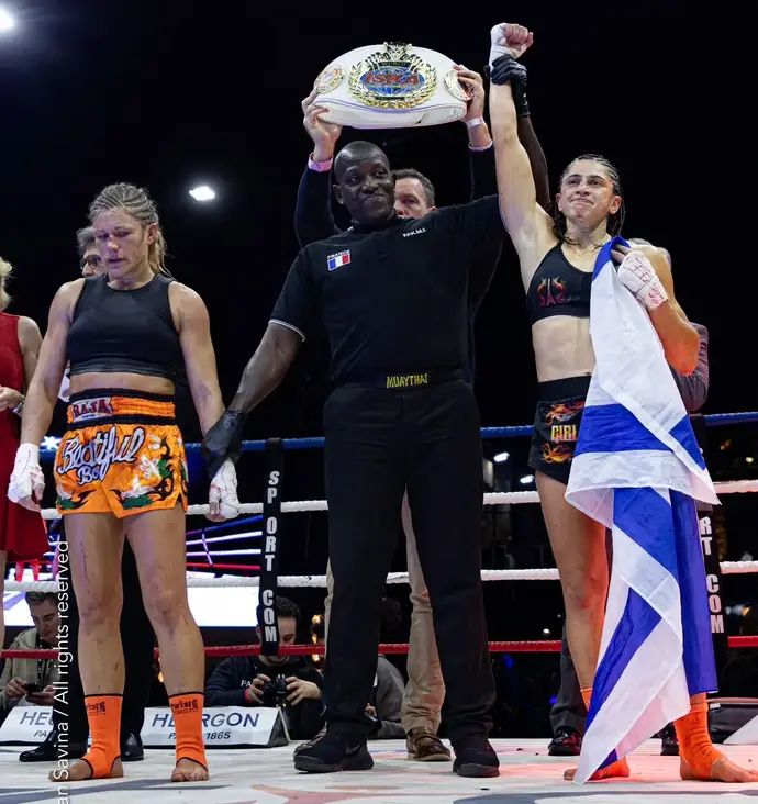 נילי בלאק אלופת העולם בענף קיקבוקסינג