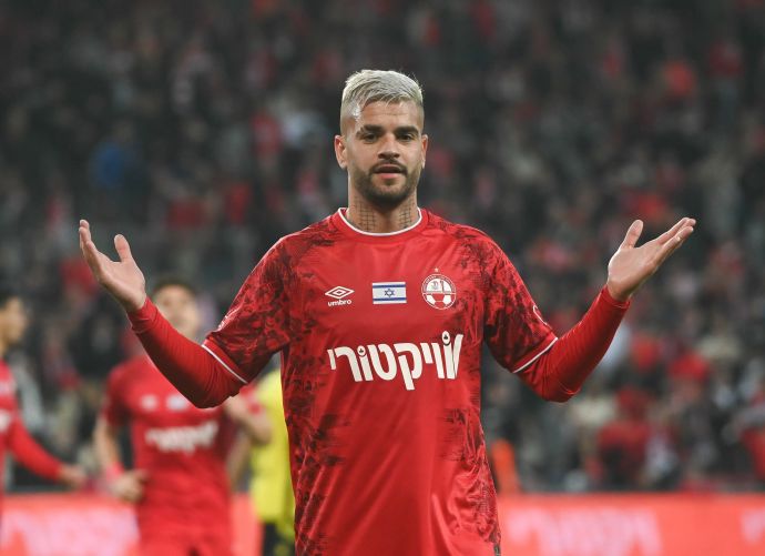 רותם חטואל שחקן הפועל באר שבע חוגג שער