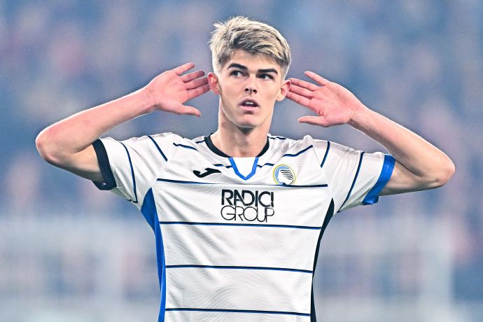 שארל דה קטלארה שחקן אטאלנטה חוגג שער