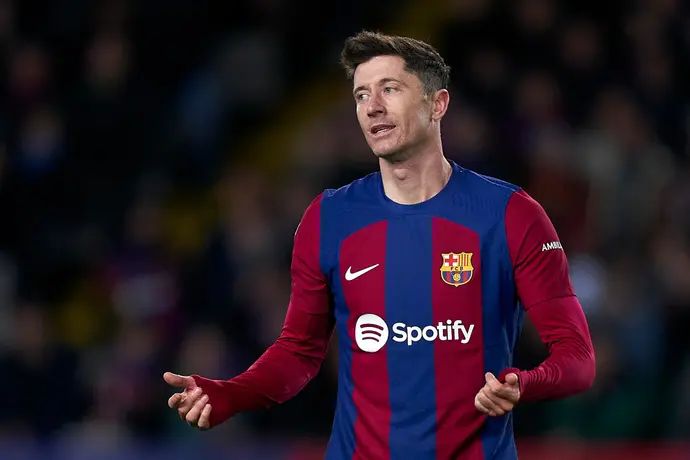 רוברט לבנדובסקי, ברצלונה