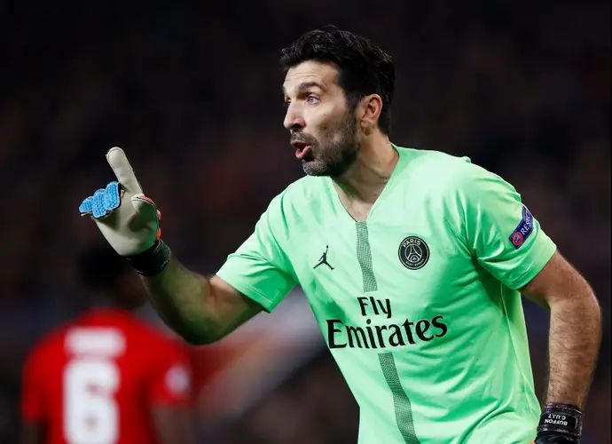 שוער פריס סן ז'רמן ג'אנלואיג'י בופון