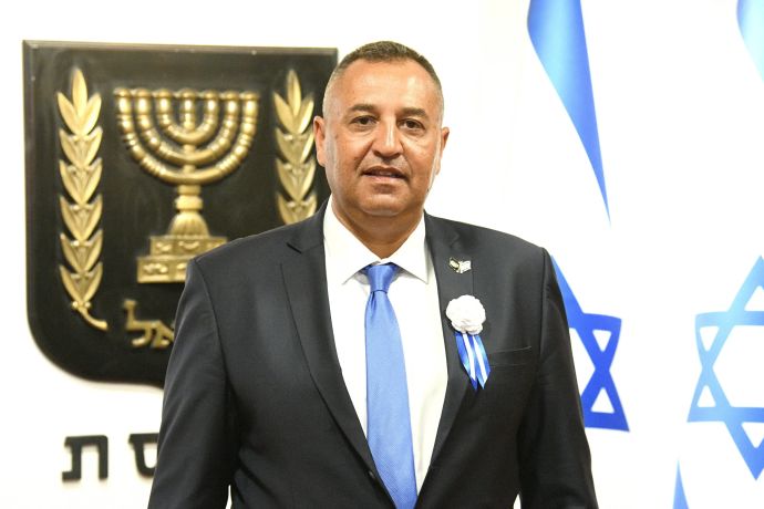 סימון דוידסון אשתו בהשבעת הכנסת ה-25, 15 בנובמבר 2022