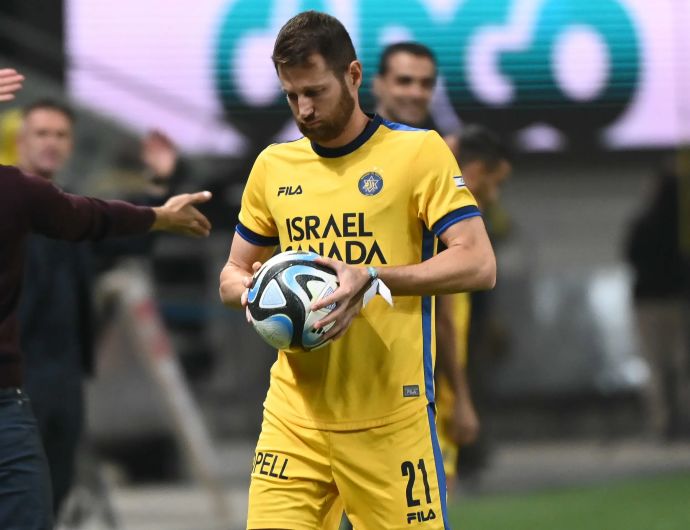 שחקן מכבי תל אביב שרן ייני