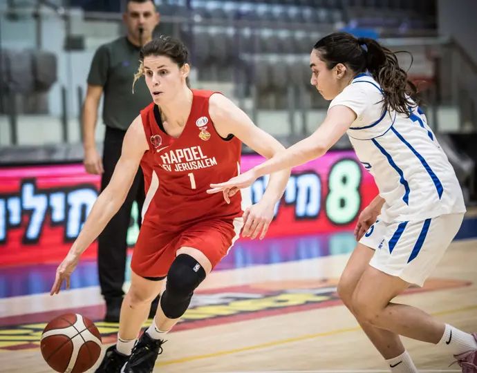 אליסה ברון הפועל ירושלים כדורסל נשים
