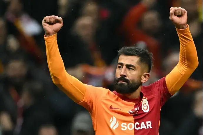 קרם דמירבאי, שחקן גלאטסראיי