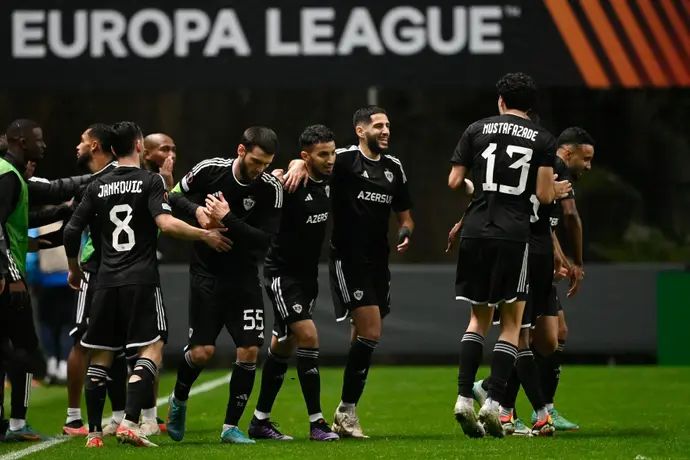 שחקני קרבאח חוגגים