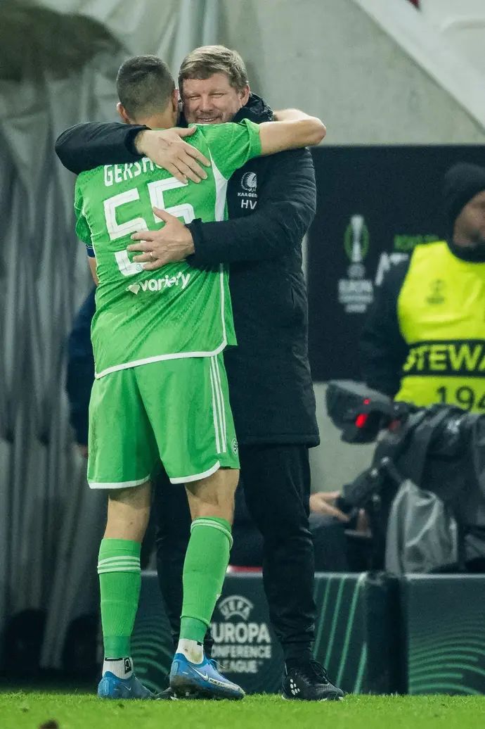 מאמן גנט ואנהאזברוק עם רמי גרשון