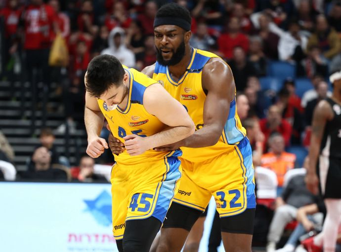 ג'וש ניבו, תמיר בלאט