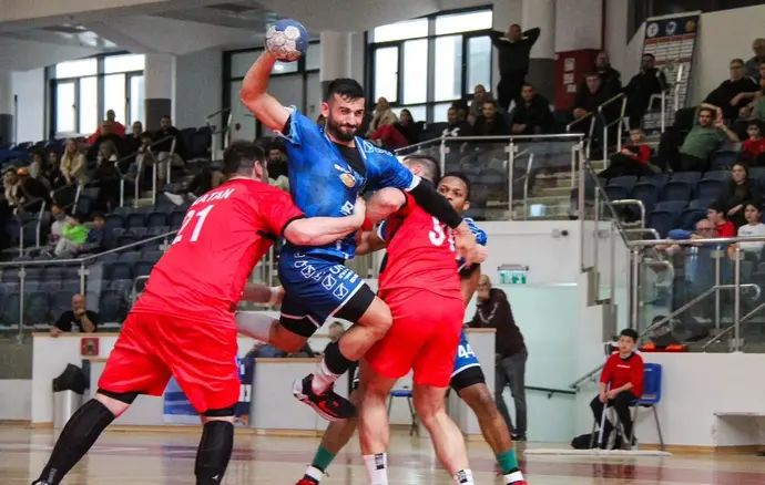 אביעד בן זימן, שחקן מ.כ. חולון כדוריד