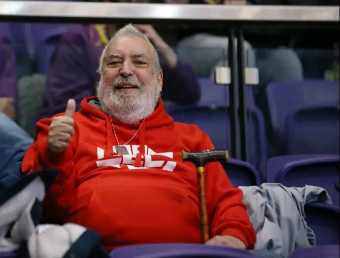 מאמן העבר והפרשו שימי ריגר