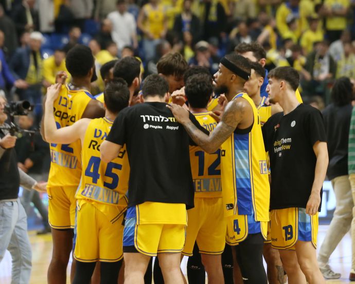 שחקני מכבי תל אביב כדורסל