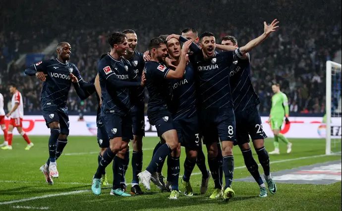 שחקני בוכום חוגגים