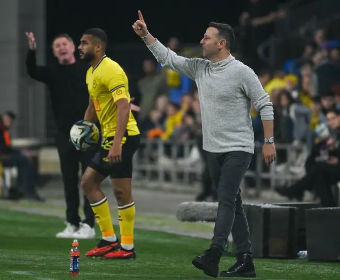 מאמן מכבי נתניה גיא צרפתי