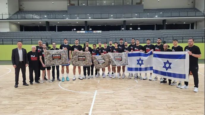 שחקני נבחרת ישראל בכדורסל מתכוננים לקמפיין מוקדמות אליפות אירופה