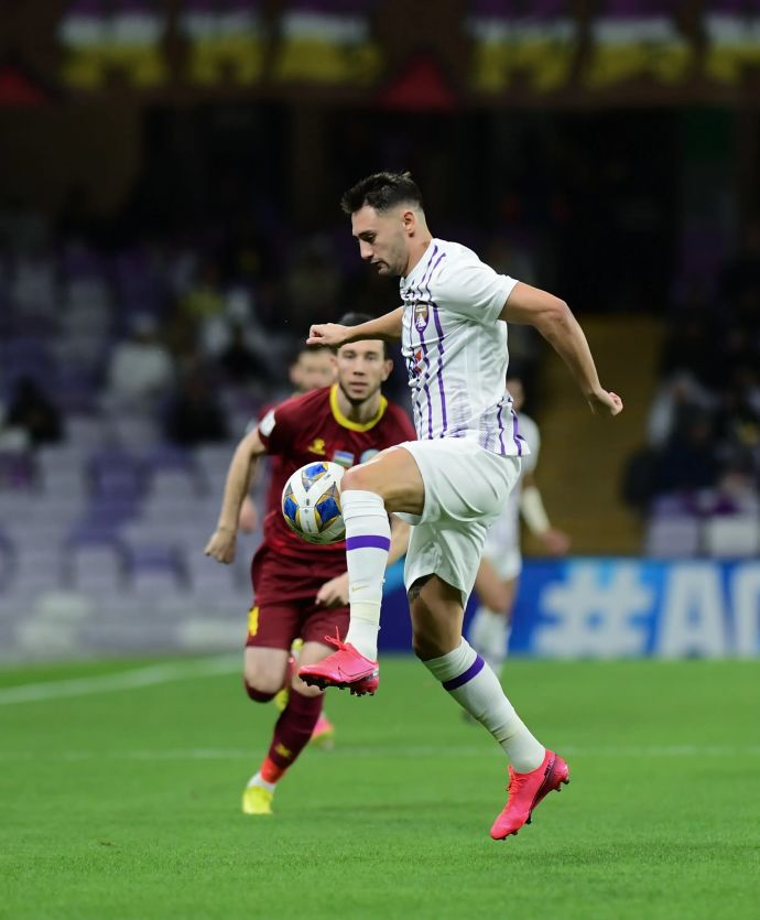 עומר אצילי, שחקן אל עין