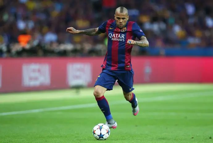 דני אלבס במדי ברצלונה ב-2015