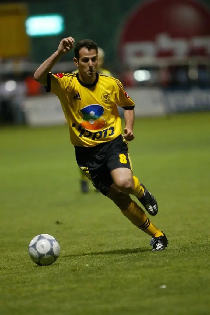 גיא צרפתי במדי מכבי נתניה