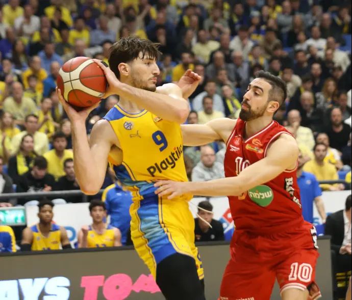 רומן סורקין מכבי תל אביב מול בר טימור הפועל תל אביב