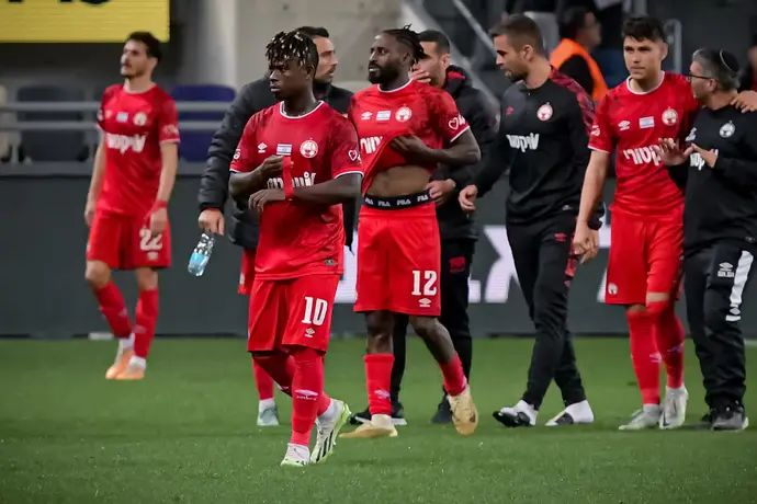 דיינר קיניונס, הפועל באר שבע