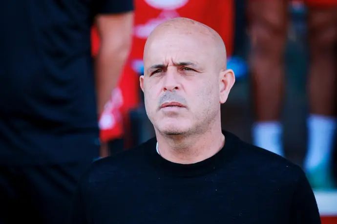 מאמן הפועל תל אביב יוסי אבוקסיס