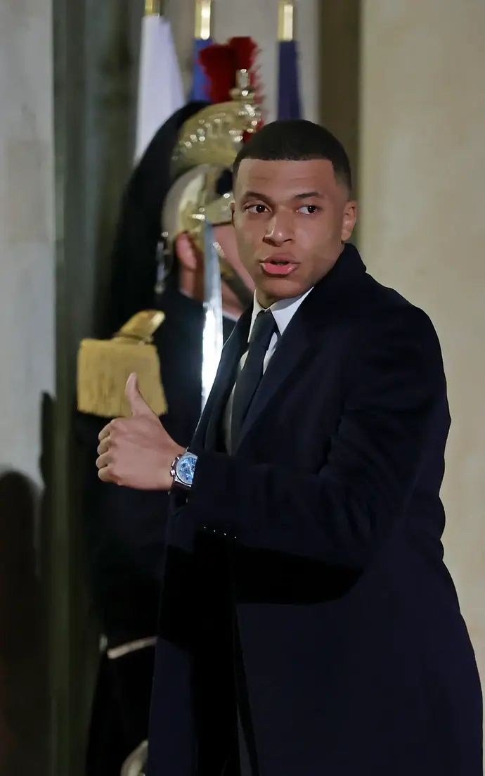 קיליאן אמבפה בביקור בארמון האליזה