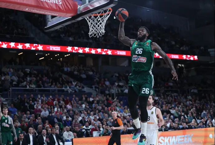 מתיאס לסור פנאתינייקוס