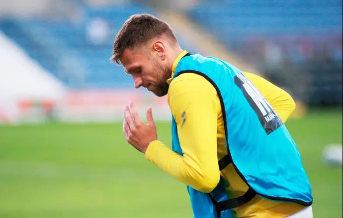 נמניה ליוביסבלייביץ' שחקן מכבי בני ריינה בחימום