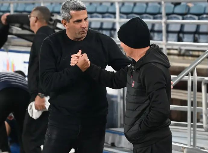 זיו אריה מאמן הפועל ירושלים עם שרון מימר מאמן מכבי בני ריינה