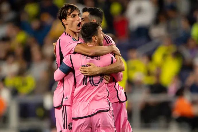 ליאונל מסי אינטר מיאמי חוגג