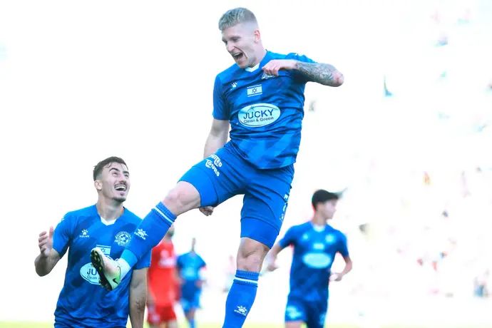 שחקן מכבי פתח תקוה, לוקה שטור