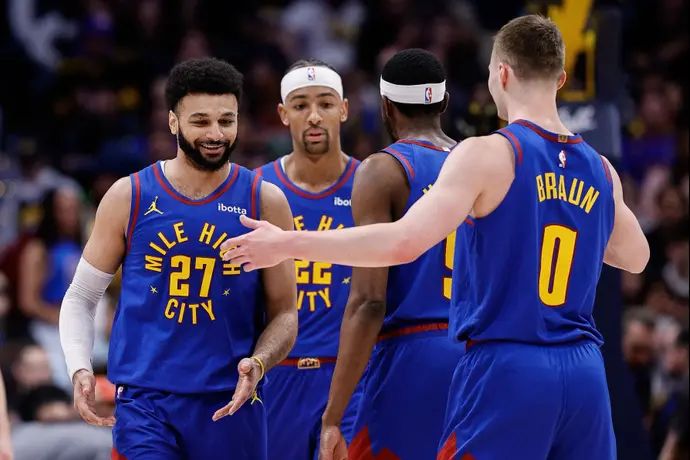 שחקני דנבר ג'מאל מארי